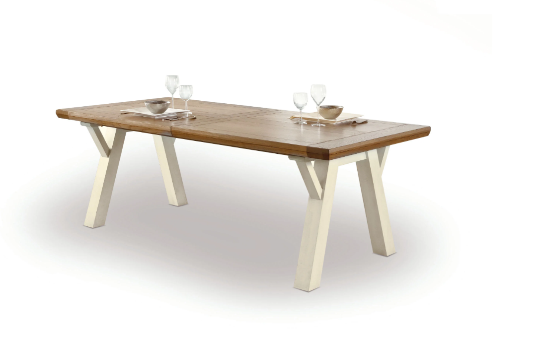 Table rectangulaire ROMANCE à tréteaux en chêne massif avec allonge – table française à Valognes