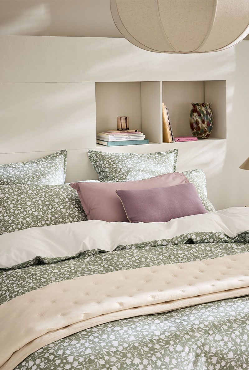 Housse de couette Essix Arabesque en percale de coton vert amande – linge de maison à Valognes